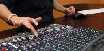 radio2-360