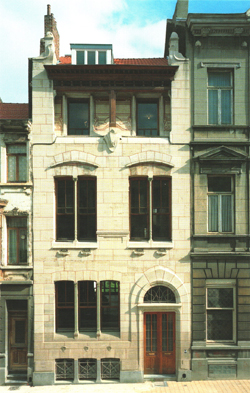 Maison Autrique façade ph Marie-Françoise Plissart