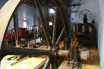 Vapeur - Machine à vapeur400