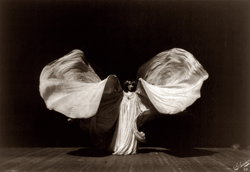 Loïe Fuller-sur-scène1902